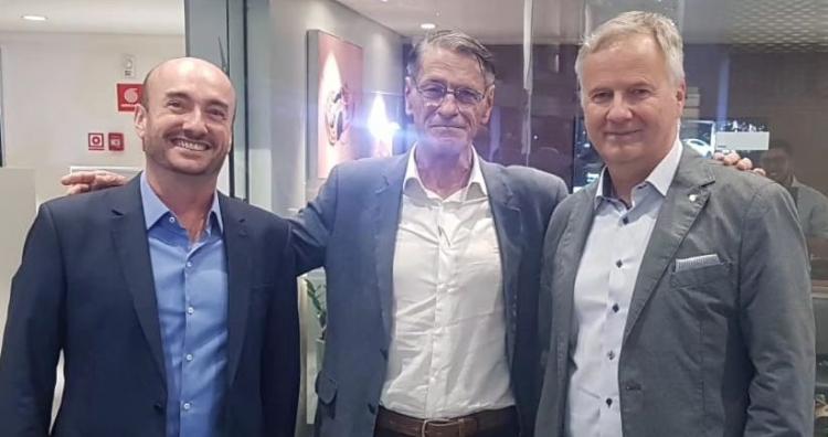 Global Celebrity Traduções auxilia Porsche Brasil na inauguração da nova loja em São Paulo com sucesso