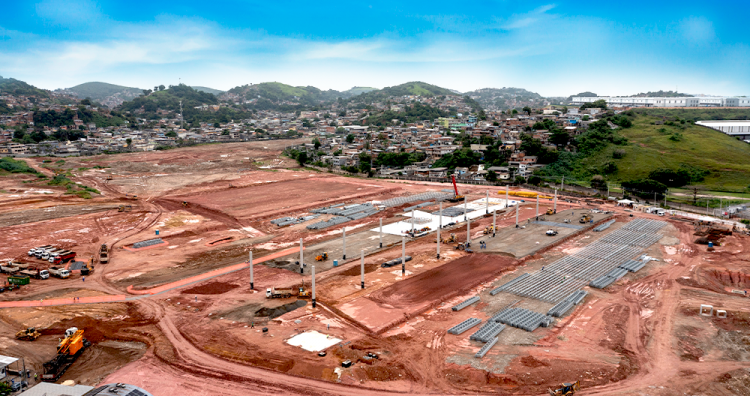 A Catena & Castro Real Estate tem o prazer de destacar o progresso do projeto de cinco galpões logísticos em São João do Meriti/RJ,